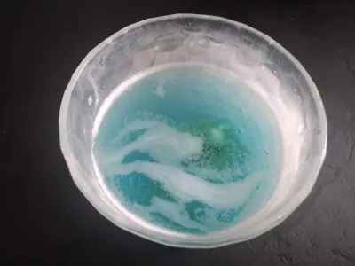Cleaning An Oral Sleep Apnea Apparatus: How-To? : Water reaction with the mandibular splint cleaning tab